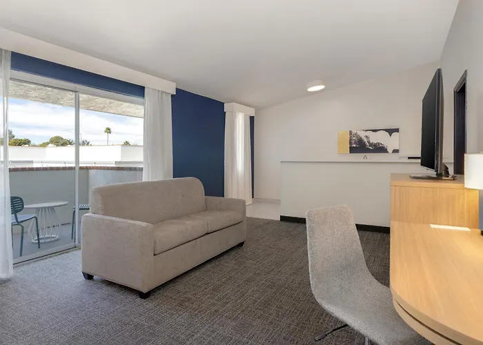 Spark By Hilton Reid Park 3*
